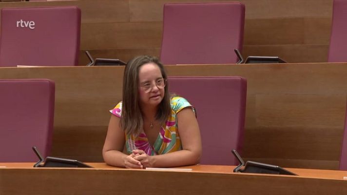 Parlamento - Primera diputada autonómica con síndrome de Down