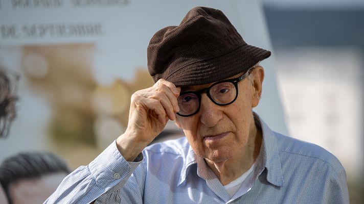 Telediario 1 - Woody Allen presenta 'Golpe de suerte' en Barcelona