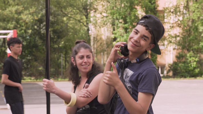 Salto del Eje - Cortometraje Falta den pieza (La pieza que falta)