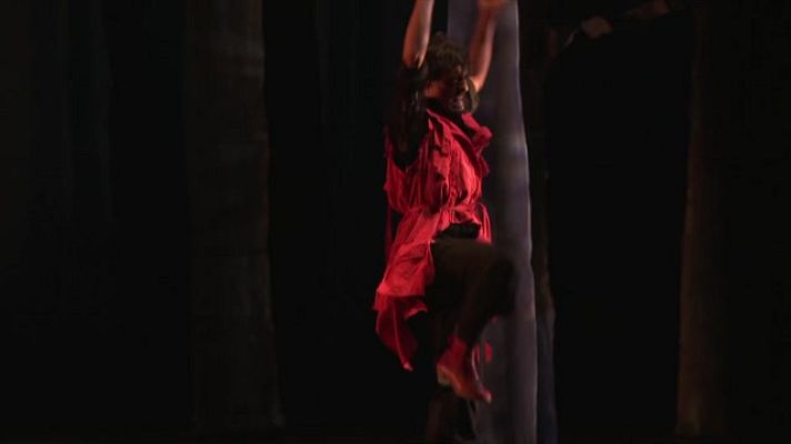 L'Informatiu - Arriba a Barcelona el 'Baile de Bestias' de Jesús Carmona