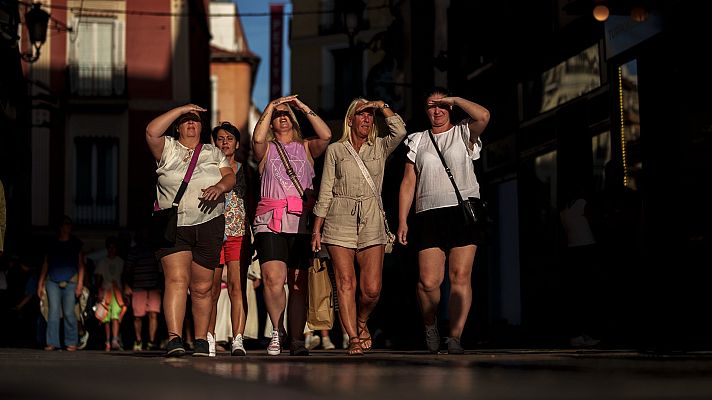 Informativo 24h - España creció medio punto de abril a junio