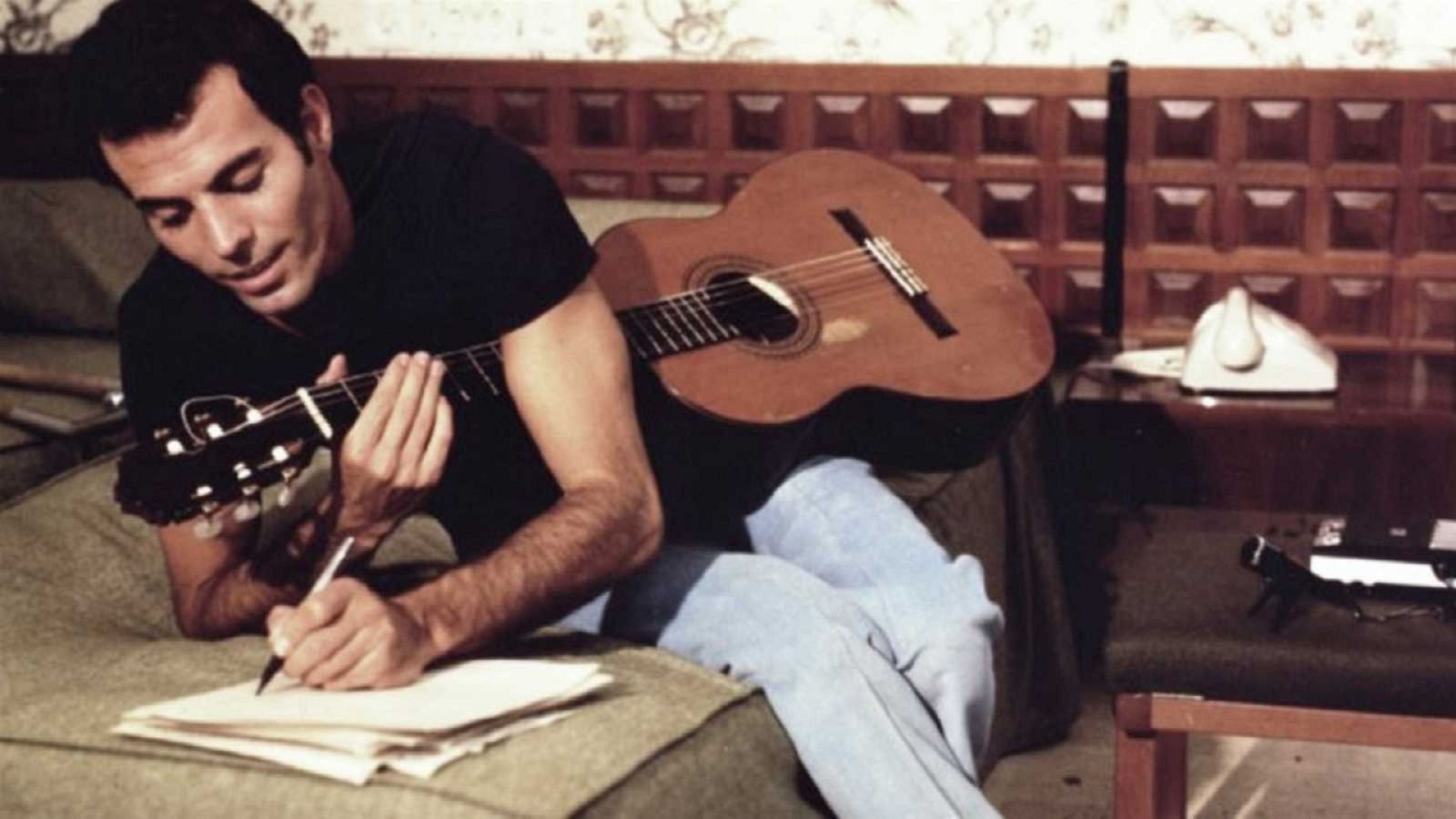 Juan José Hidalgo, el amigo más íntimo de Julio Iglesias, repasa la trayectoria vital y profesional del artista - Ver ahora