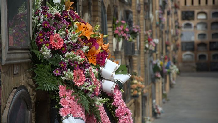 Telediario 1 - La alcaldesa de Mogán se niega a asumir los costes del entierro de más migrantes muertos en el mar