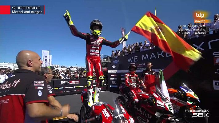 Mundial de Superbike - Bautista gana la segunda carrera de Aragón y tendrá su primera bola de partido en Portimao