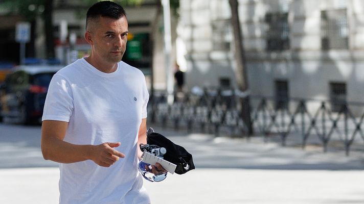 Telediario 1 - El hermano de Jenni Hermoso y una amiga respaldan el testimonio de la jugadora