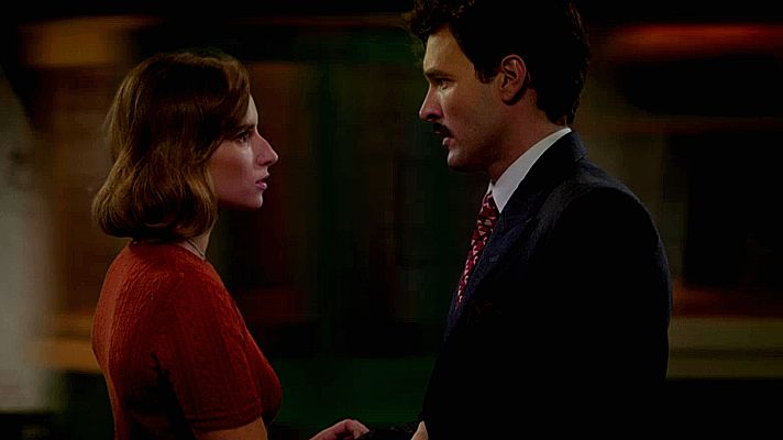 Salón de té La Moderna - Matilde sufre un susto en el metro