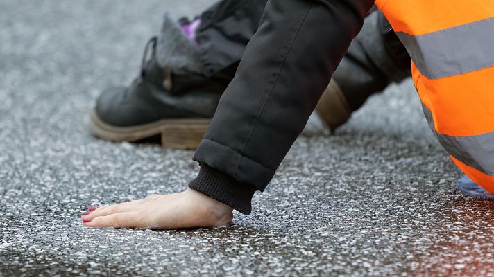 Telediario 2 - Aumentan las agresiones contra los activistas climáticos en Alemania