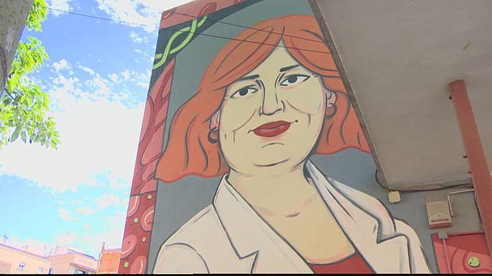 L'informatiu - Comunitat Valenciana - La investigadora Laura Lechuga, protagonista del nou mural del projecte Dones de Ciència