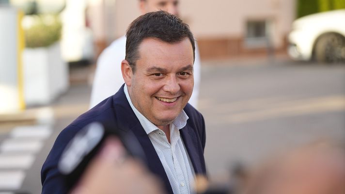 Telediario 1 - Primera reunión de la Comisión Mixta entre jugadoras, Federación y Gobierno en el CSD