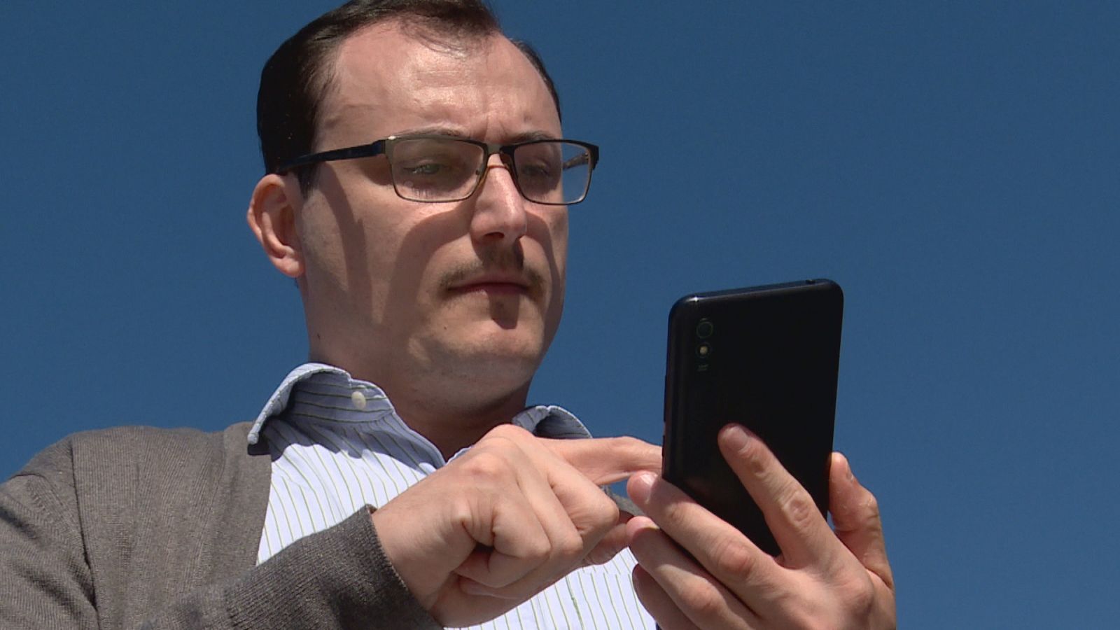 6.000 euros de multa por incluir sin permiso a un trabajador en el reconocimiento facial para fichar