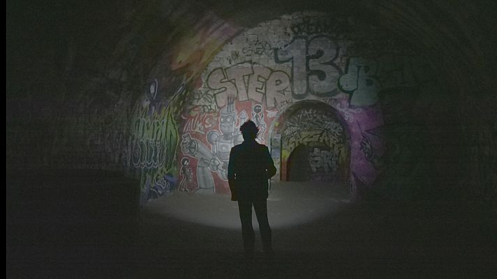 En busca de secretos - París