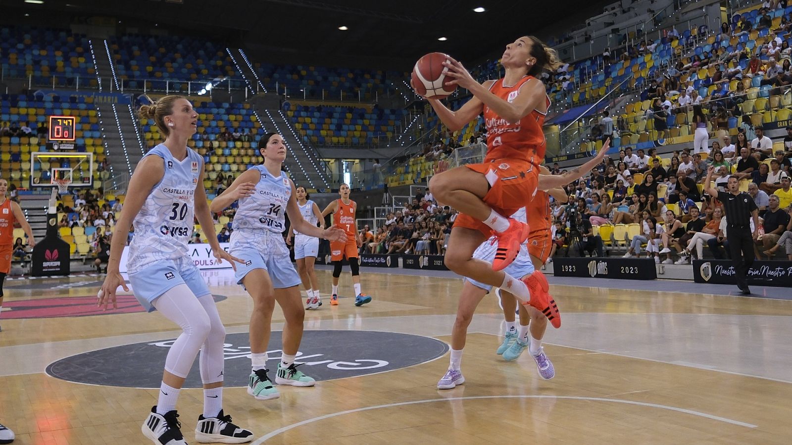 Baloncesto - Supercopa española femenina. Final: Valencia CB - Perfumerías Avenida - ver ahora