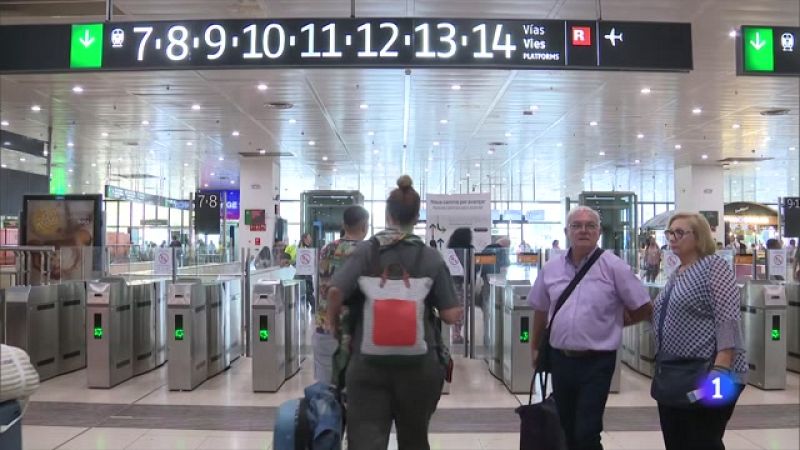 El Govern torna a reclamar el traspàs de Rodalies després d'una jornada de complicacions