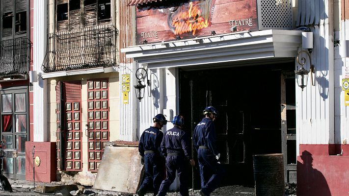 Telediario 2 - Tres días después del incendio en las discotecas de Murcia continúa la investigación