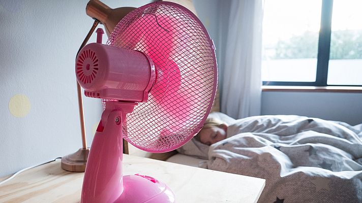 L'informatiu - Comunitat Valenciana - 21,7 graus, la temperatura mínima més alta des de fa 112 anys a Castelló fora de l'estiu