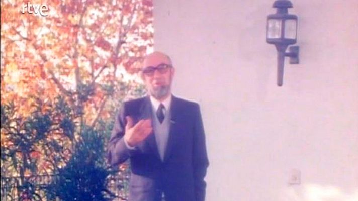 Programas y Concursos en el Archivo de RTVE - Lorenzo Gomis explica cómo nació la revista 'El ciervo'