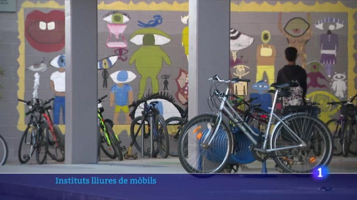 L'Informatiu - Cardedeu prohibeix els mòbils als instituts