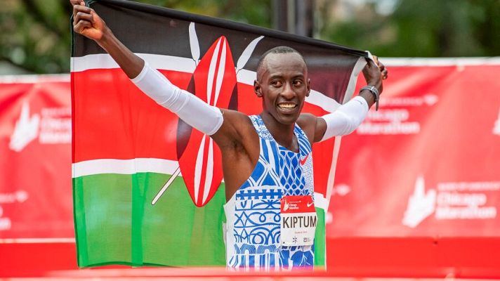 Telediario 1 - Kiptum amenaza la barrera de las dos horas en maratón