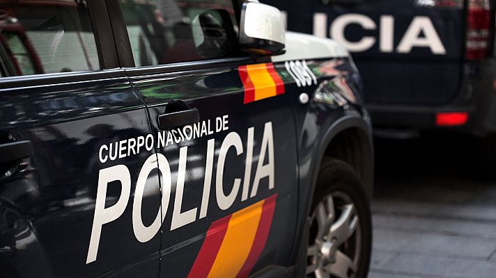 Telediario 2 - Hallan muerta a una mujer en su vivienda de Benalmádena en lo que podría ser un caso de violencia machista