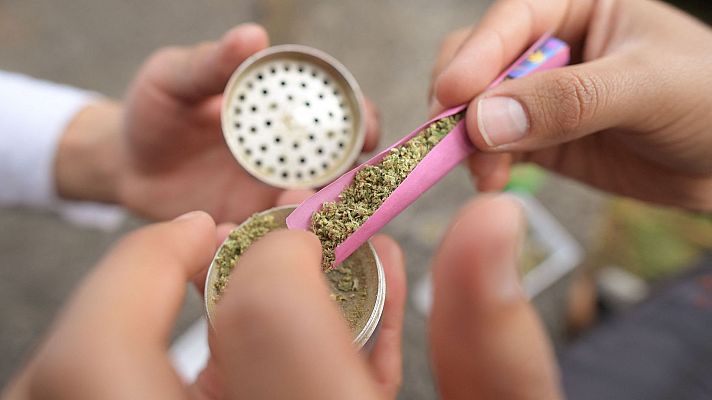 Telediario 2 - El impacto de las drogas en la salud mental, una preocupación en aumento en España