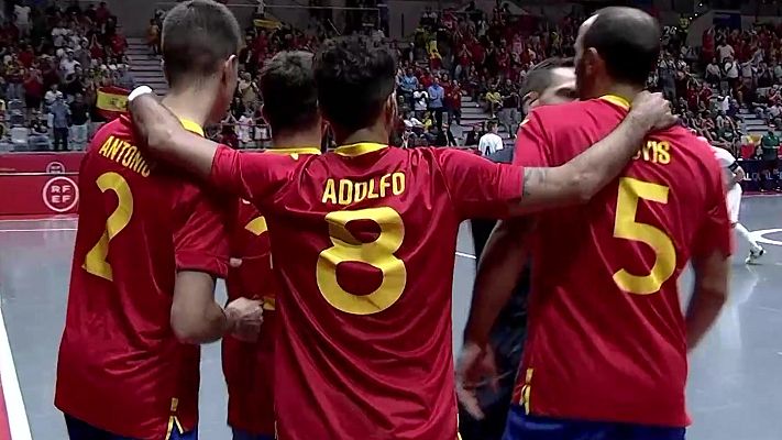 Fútbol Sala - Antonio Pérez se crece en casa con un doblete en la goleada de España a Eslovenia