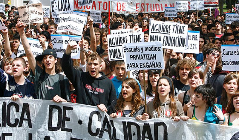 TD1 Nuevas protestas de los universitarios contra el proceso de Bolonia | Ver