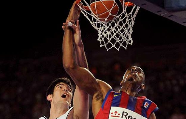 Baloncesto en RTVE - Regal Barcelona 77-72 Cajasol