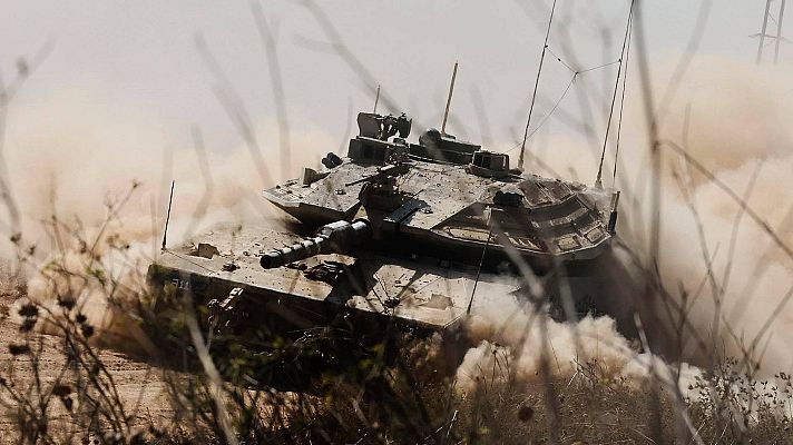 Telediario 2 - El Ejército de Israel está listo para una entrada inminente en Gaza mientras muchos gazatíes tratan de refugiarse