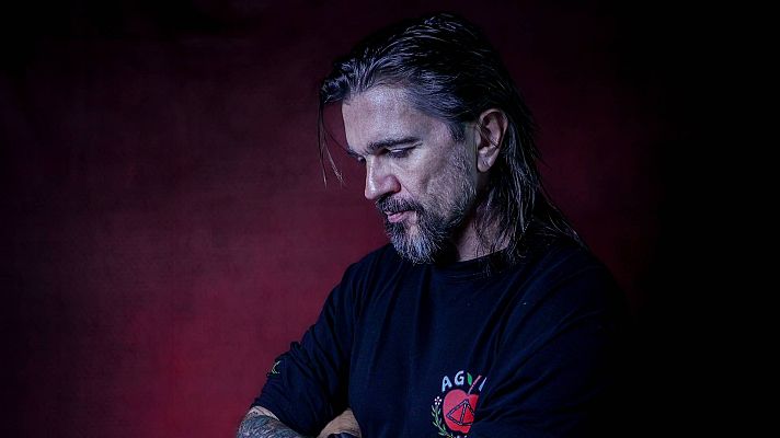 Telediario 2 - Juanes se libera en 'Vida cotidiana', un disco ecléctico y sincero