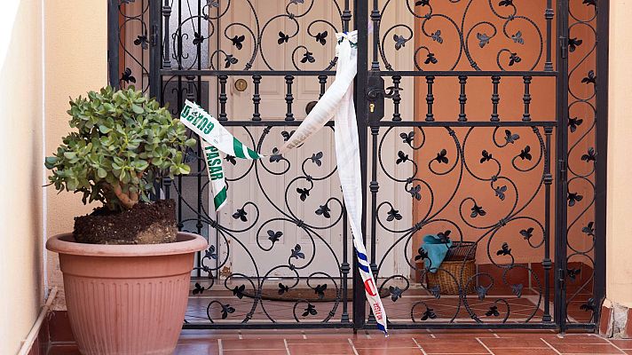 Telediario Fin de Semana - Hallan muerta a una mujer en Mijas en un posible nuevo caso de violencia de género