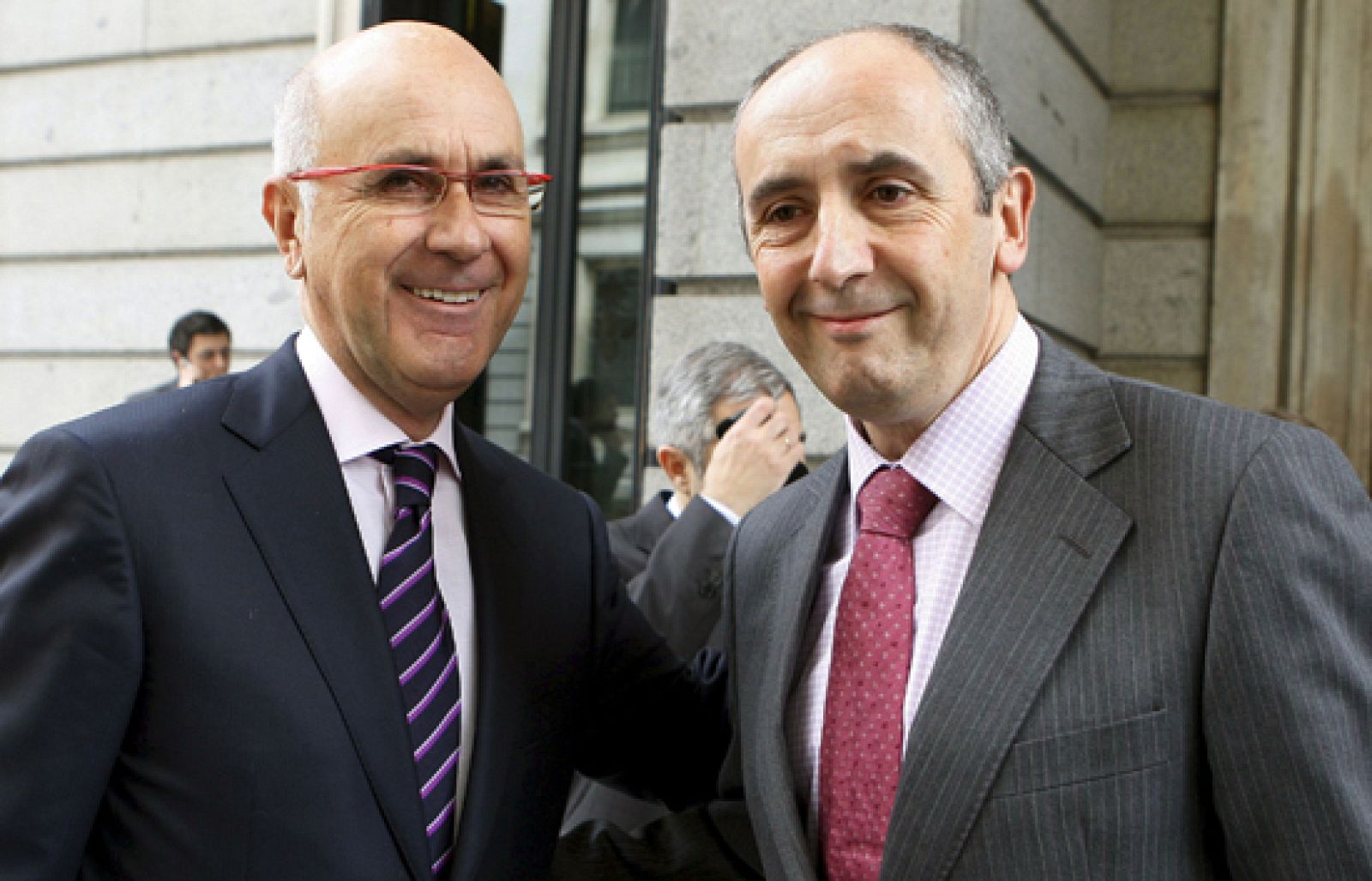 El presidente habló antes con los portavoces de CiU y PNV para adelantarles las líneas de su intervención | Ver