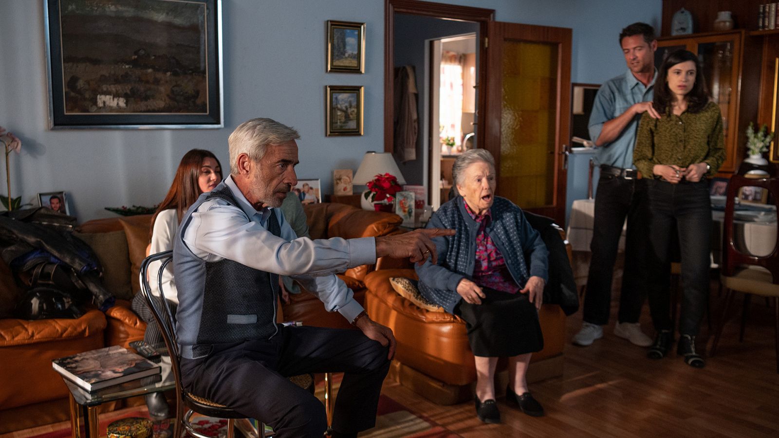 Cuéntame cómo pasó - Una herencia enfrenta y divide a la familia Alcántara