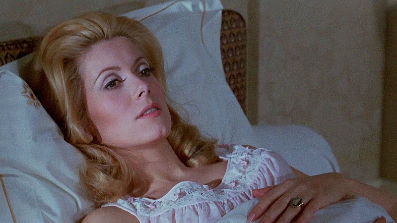 Historia de nuestro cine - Bella de d�a (presentaci�n) - ver ahora