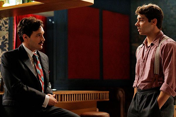 Salón de té La Moderna - Emilio busca trabajo en el Madrid Cabaret