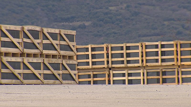 O conflito pola titularidade do terreo pon en risco 250 empregos nunha empresa de lousa de Valdeorras