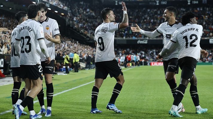 Resúmenes de LaLiga - Valencia - Cádiz: resumen del partido de la 10ª jornada