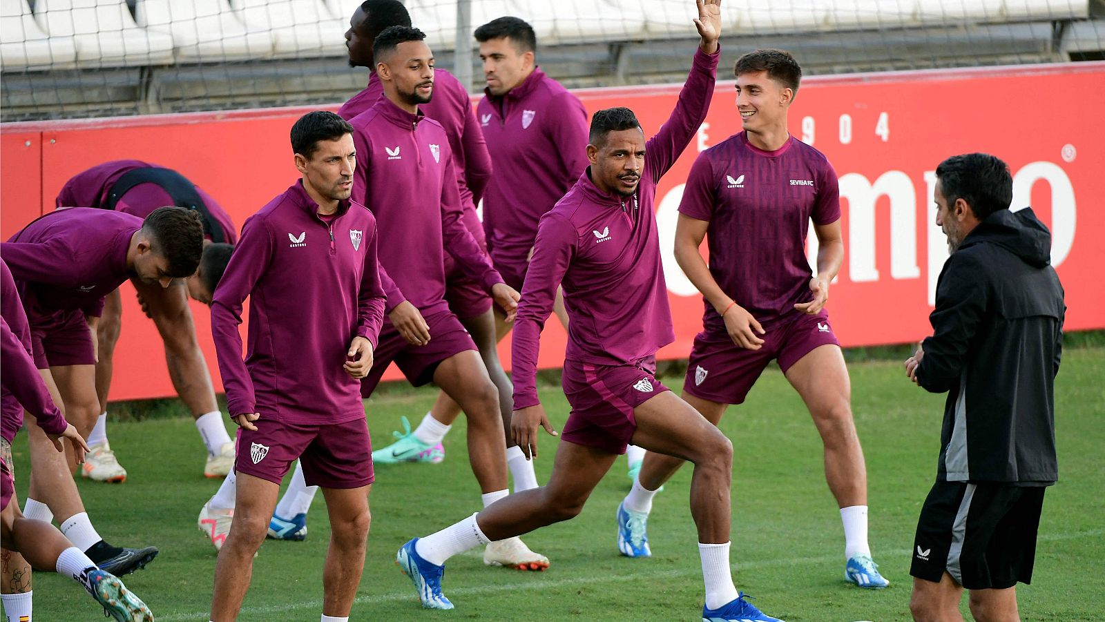 Champions | El Sevilla quiere hacerse fuerte en casa para superar al Arsenal | Ver