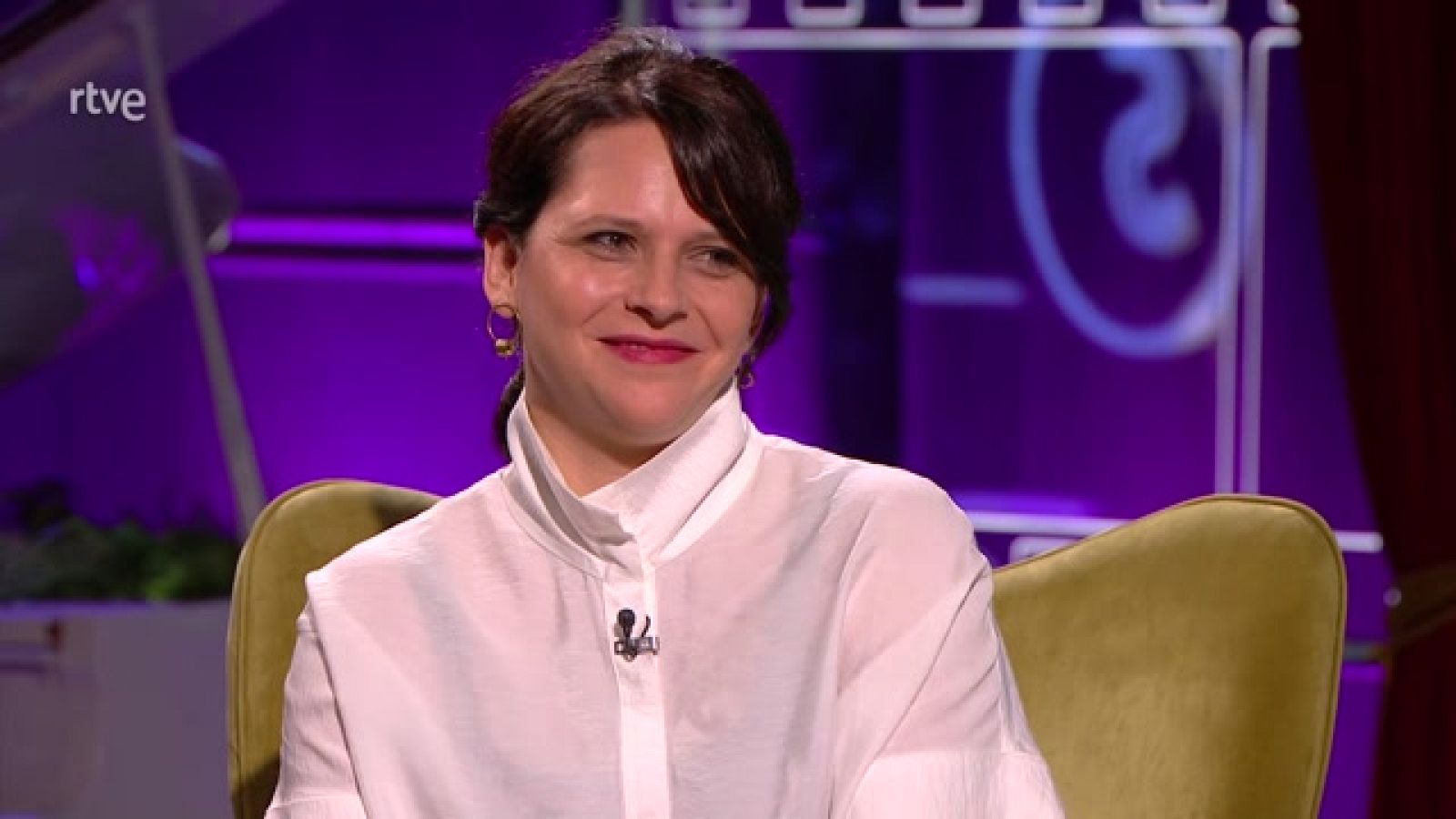 Culturas 2 - Entrevista a la directora Jaione Camborda - Ver ahora