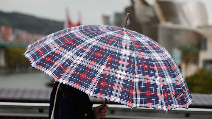 El tiempo - Un nuevo frente atlántico trae fuertes lluvias a Galicia, con las temperaturas al alza