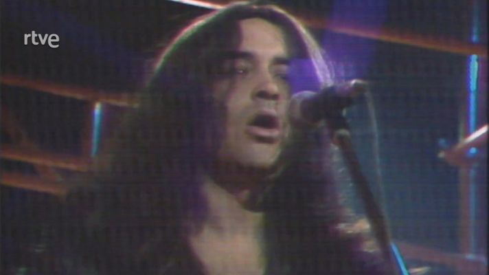 Musical Express - Companya Eléctrica Dharma, Cobla Mediterránea y Barón Rojo