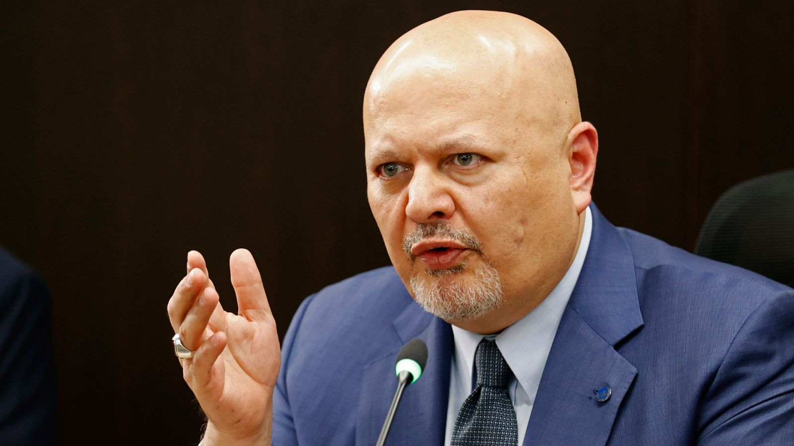 Karim Khan, fiscal del TPI: "Existen principios de justicia de no atacar a civiles, de proteger a los vulnerables"