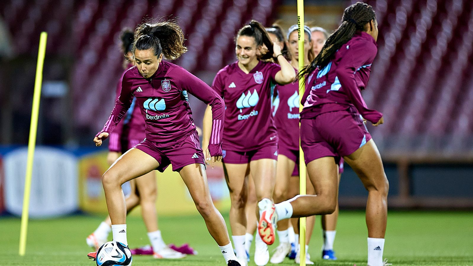 España buscará ante Italia una victoria que vale más de tres puntos