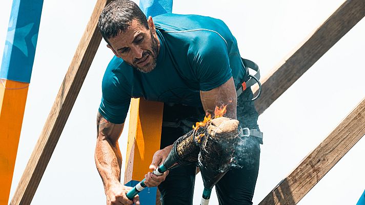 El conquistador - El Conquistador | Loren muestra sus horribles heridas