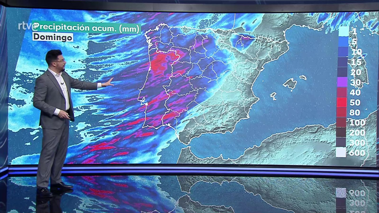 Viento fuerte del suroeste en los litorales de Galicia y Cantábrico, con rachas muy fuertes en amplias zonas del noroeste peninsular y Pirineos - ver ahora