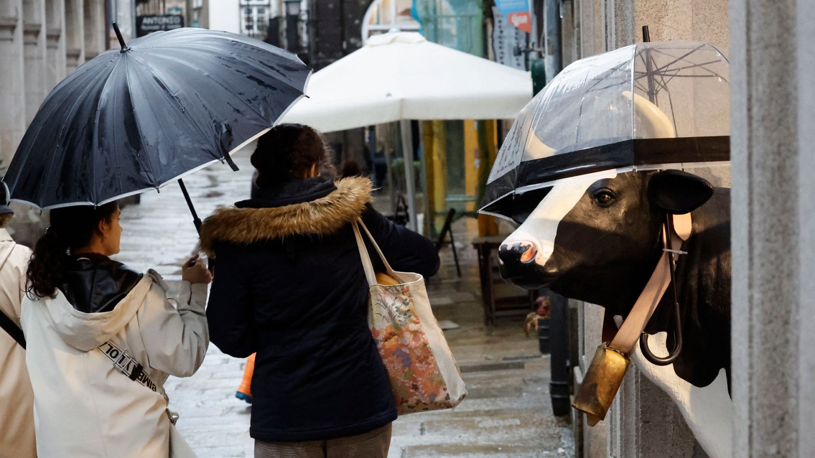 Un frente afecta a la mitad noroeste peninsular y deja nubosidad y lluvias