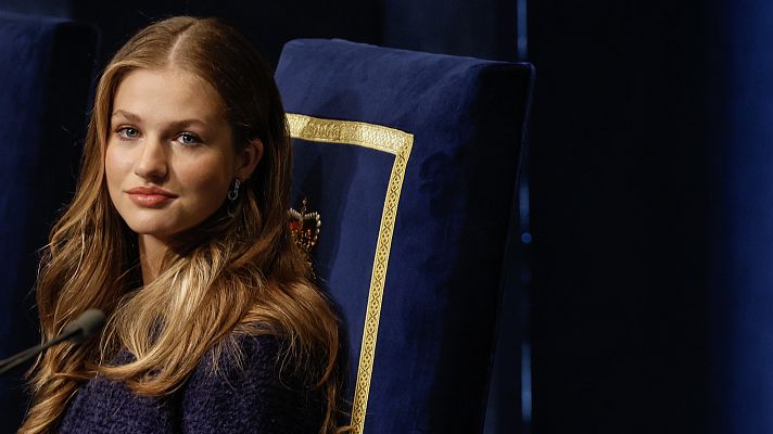 Telediario 1 - Los ministros Belarra, Montero y Garzón y otras ausencias en el acto de jura de la Constitución de la princesa Leonor