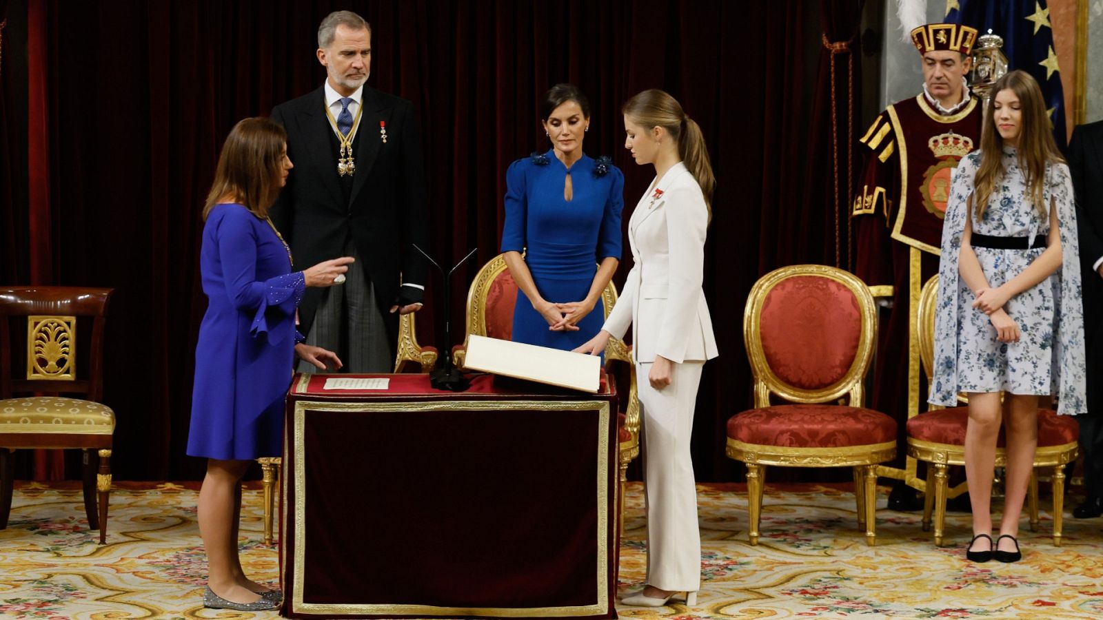 Jura de Leonor: La princesa jura la Constitución en el Congreso de los Diputados | Ver