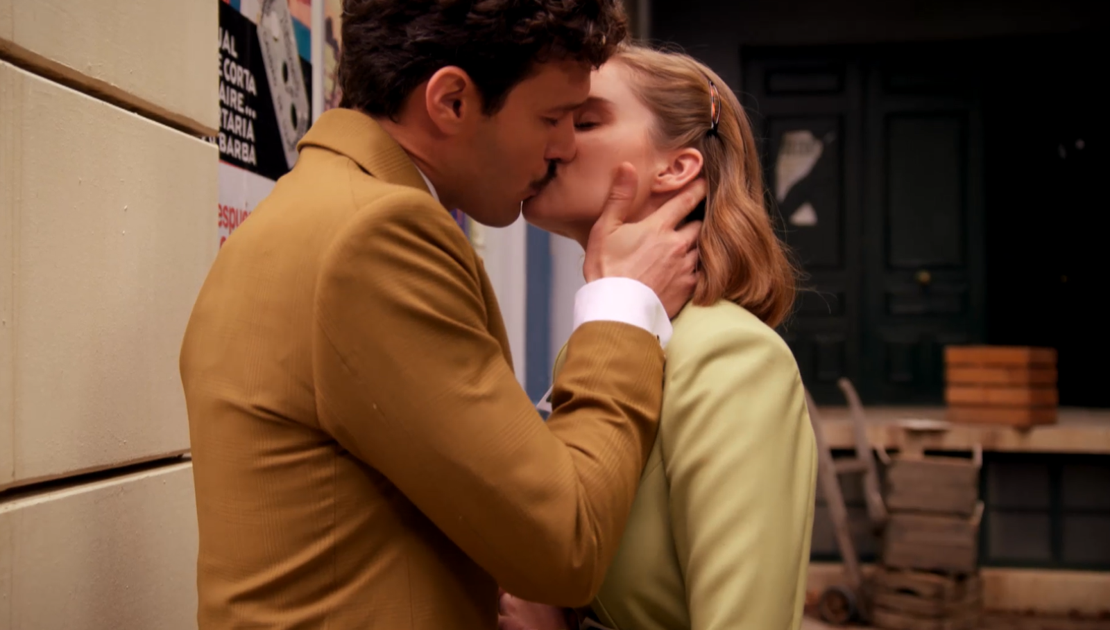 Así ha sido el momento más romántico entre Matilde e Íñigo - Salón de té La Moderna | Ver