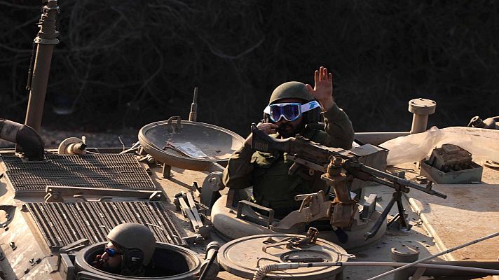 Telediario 1 - Israel muestra el arsenal incautado a Hamás