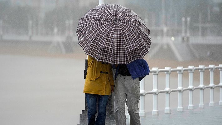 El tiempo - Continúan las precipitaciones y el fuerte viento en casi toda España